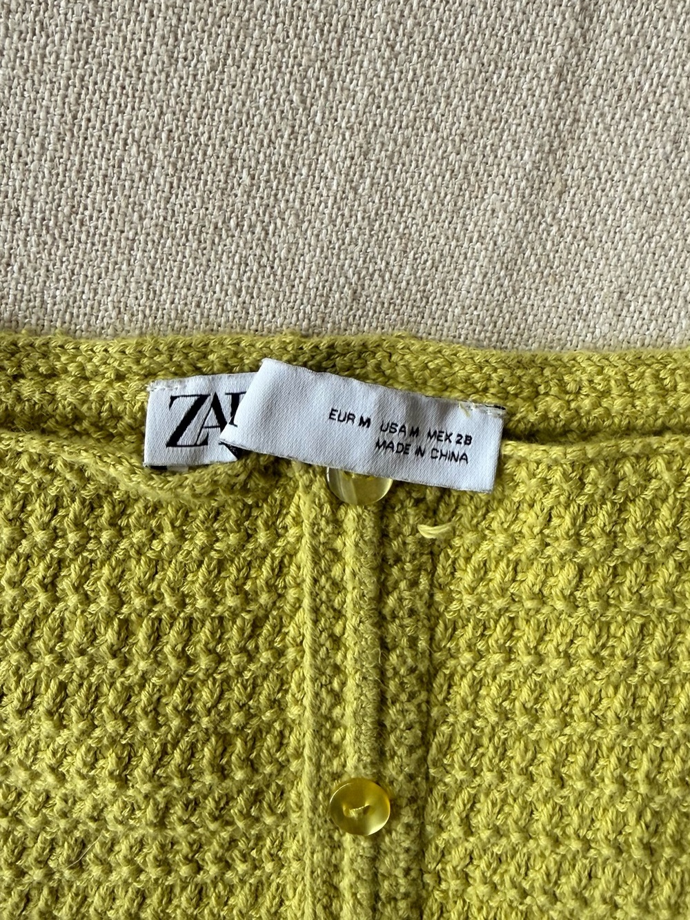 Zara Button-Front Cropped Knit Top in Lime - Picture 3 of 4